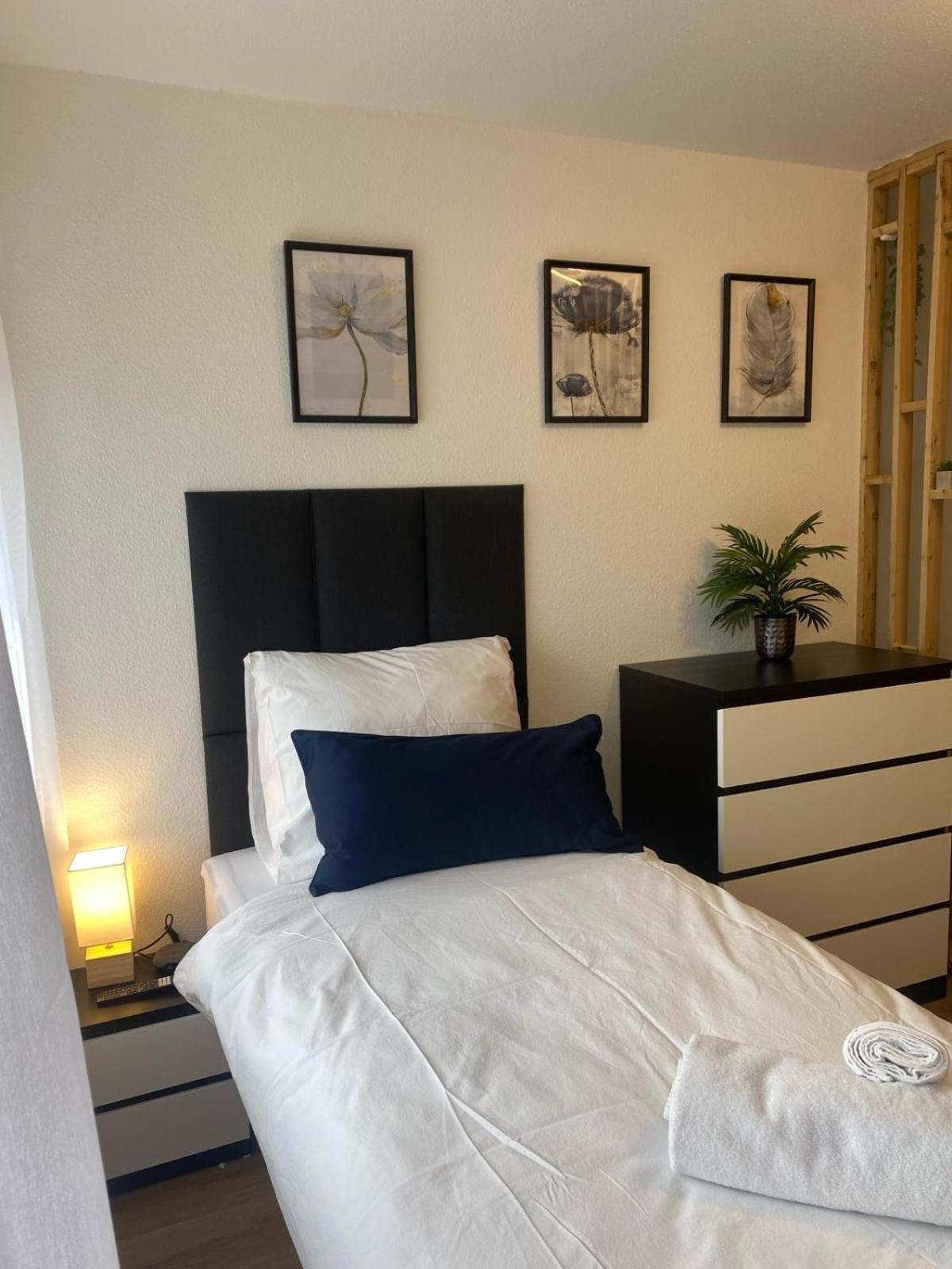 Apartment Au Rhin Mit Balkon In *