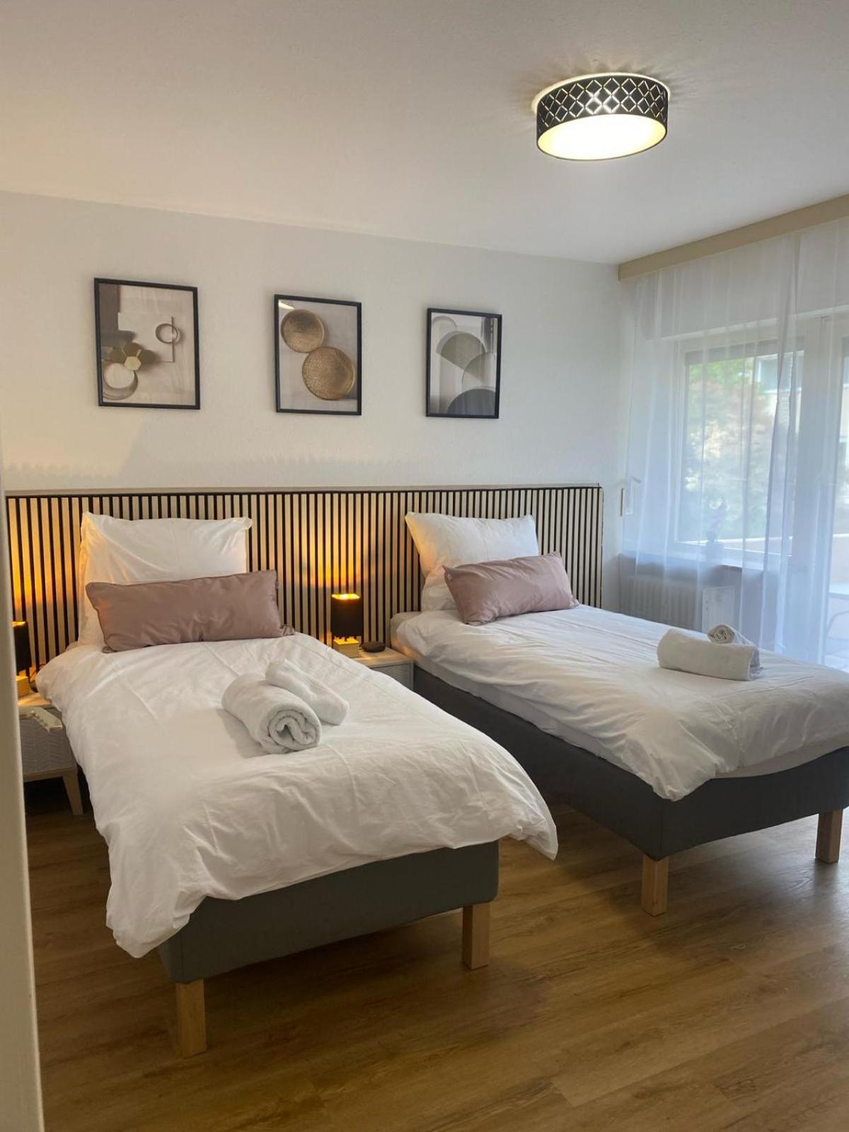 Au Rhin Mit Balkon In *